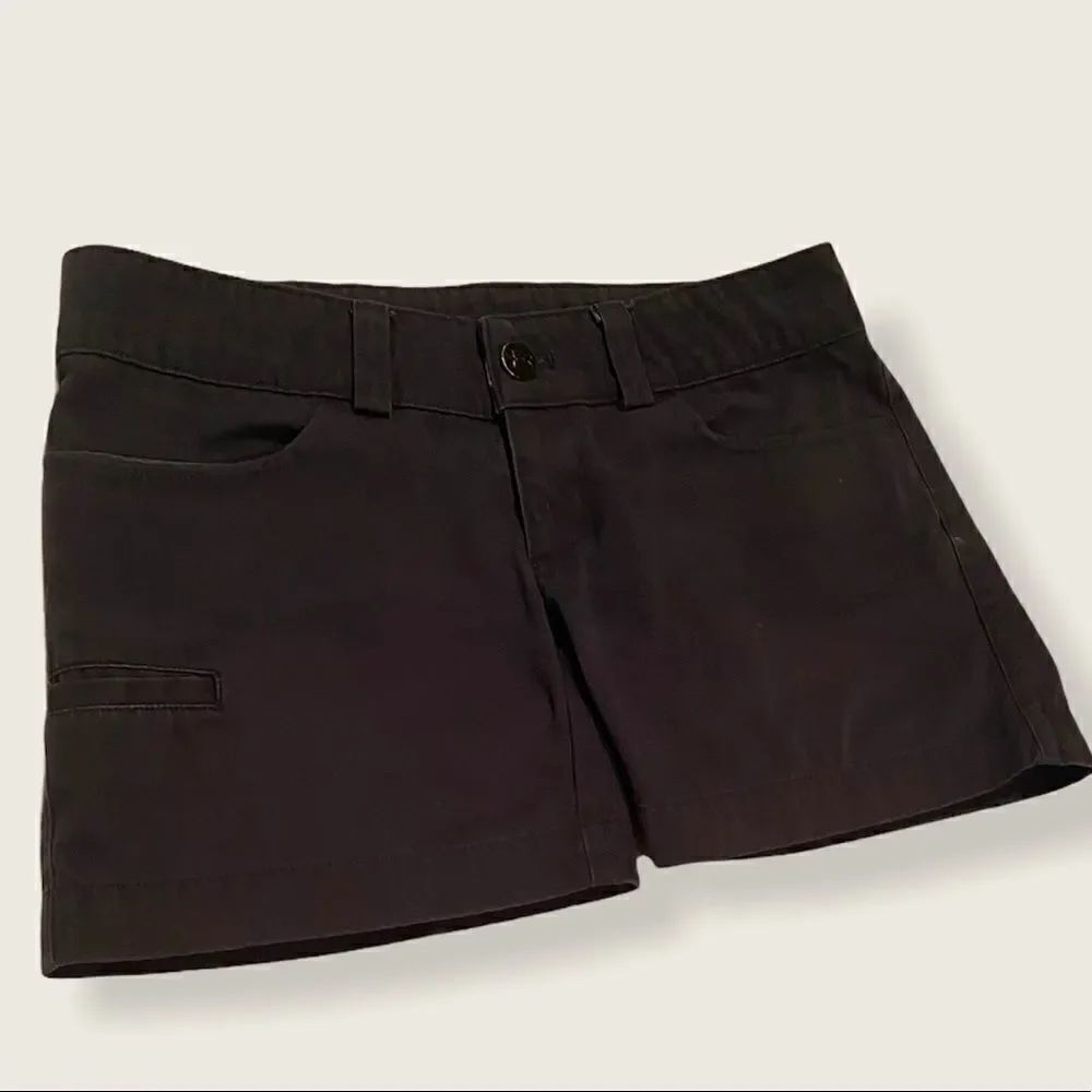 Under Armour Performance Shorts Size 2